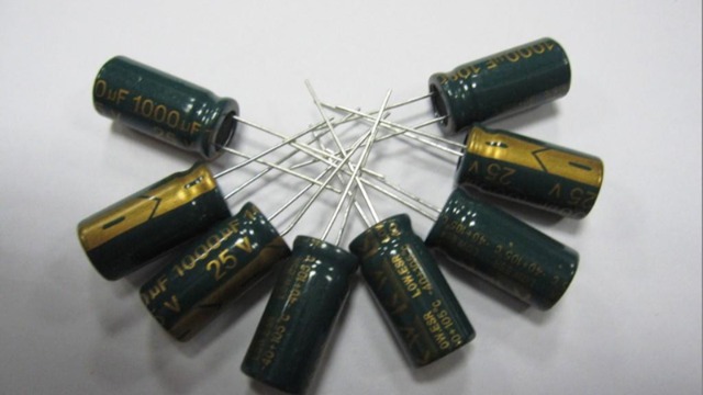 電腦主板的固態樱花视频在线免费看以及普通的液態電解樱花视频在线免费看的區別